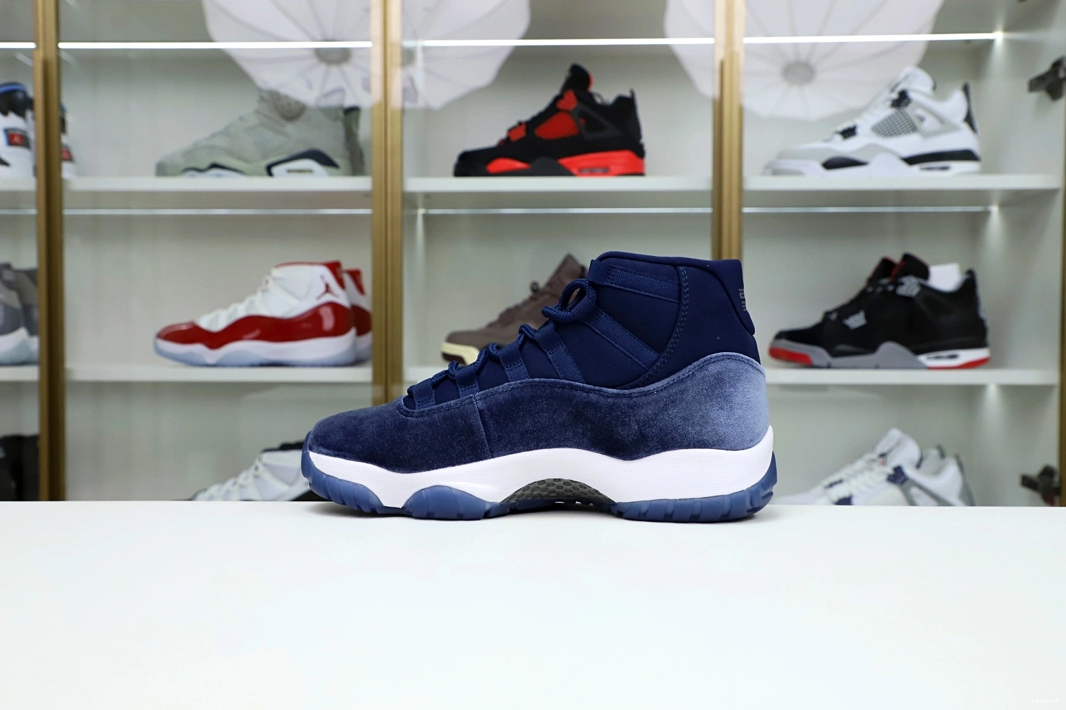 JORDAN MIDNIGHT 11 RETRO NAVY AIR 0714